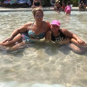 Meet your Posher, Natalie